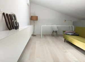 213246_inspirations-carrelage-chambre-imitation-parquet-ceramique-schelfhout.jpg