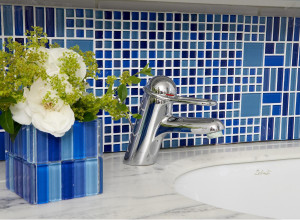 Mosaiques-de-verre-inspirations-carrelage-salle-de-bain-mosaique-bleu-schelfhout.jpg