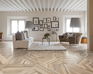 220403-inspirations-carrelage-sejour-salon-imitation-parquet-bois-parquet-a-la-versaille-en-croix-schelfhout.jpg