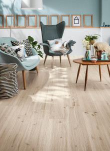 221443_inspirations-carrelage-sejour-salon-imitation-parquet-clair-tendance-bleuschelfhout.jpg