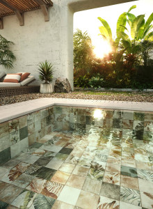 226895_inspirations-carrelage-terrasse-piscine-carrelage-sous-l-eau-motif-decor-original-jungle-nature-schelfhout.jpg