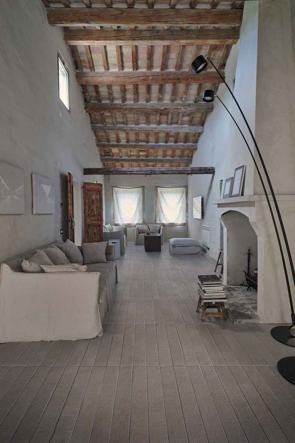 277539Salon_Schelfhout_Carrelage.jpg