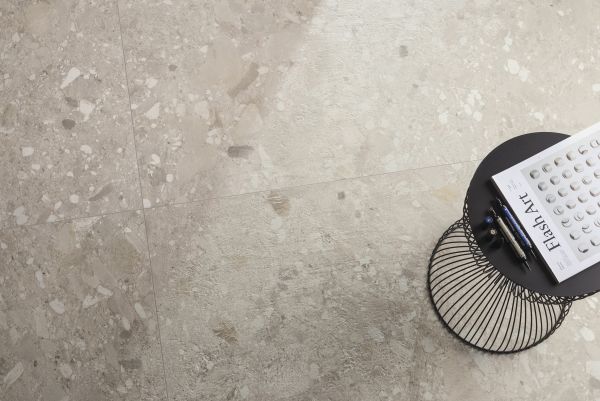 279905_SALONSchelfhout_Carrelage.jpg