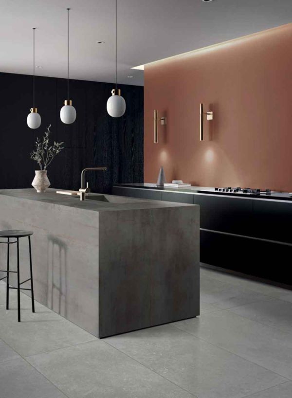 226916-226320_inspirations-carrelage-cuisine-imitation-pierre-naturelle-gres-cerame-melange-effet-metal-grand-format-carrelage-xxl-schelfhout-1.jpg