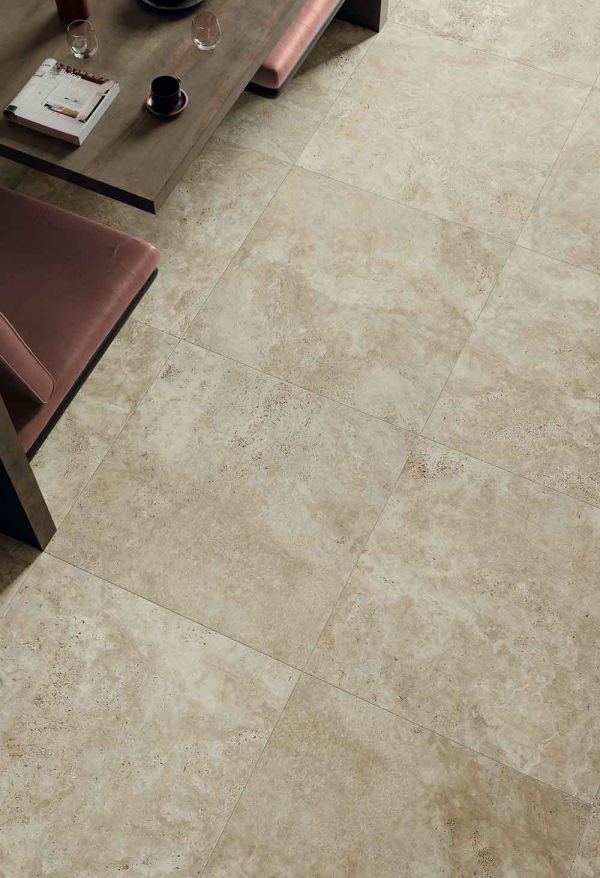 230377_BIS_SALON_COMMERCESchelfhout_Carrelage.jpg